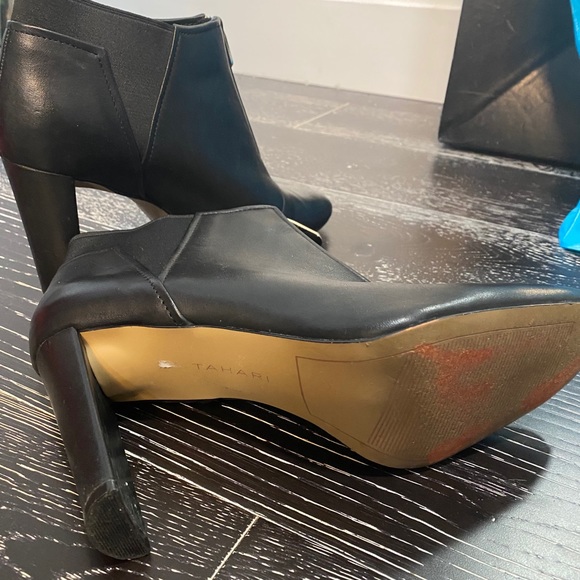 Tahari booties - Picture 2 of 3